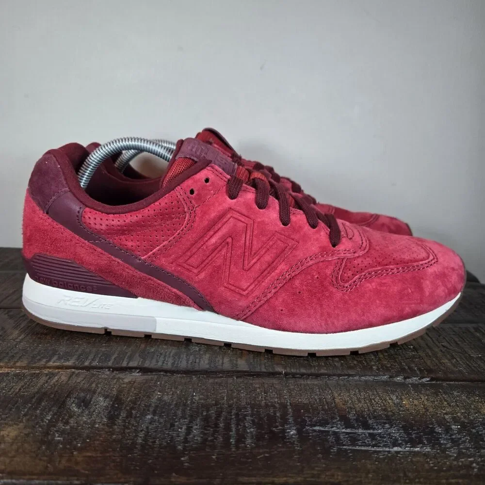 NEW New Balance 996 Mens Size 9.5 D Lifestyle Running Shoes MRL996LO Red Suede